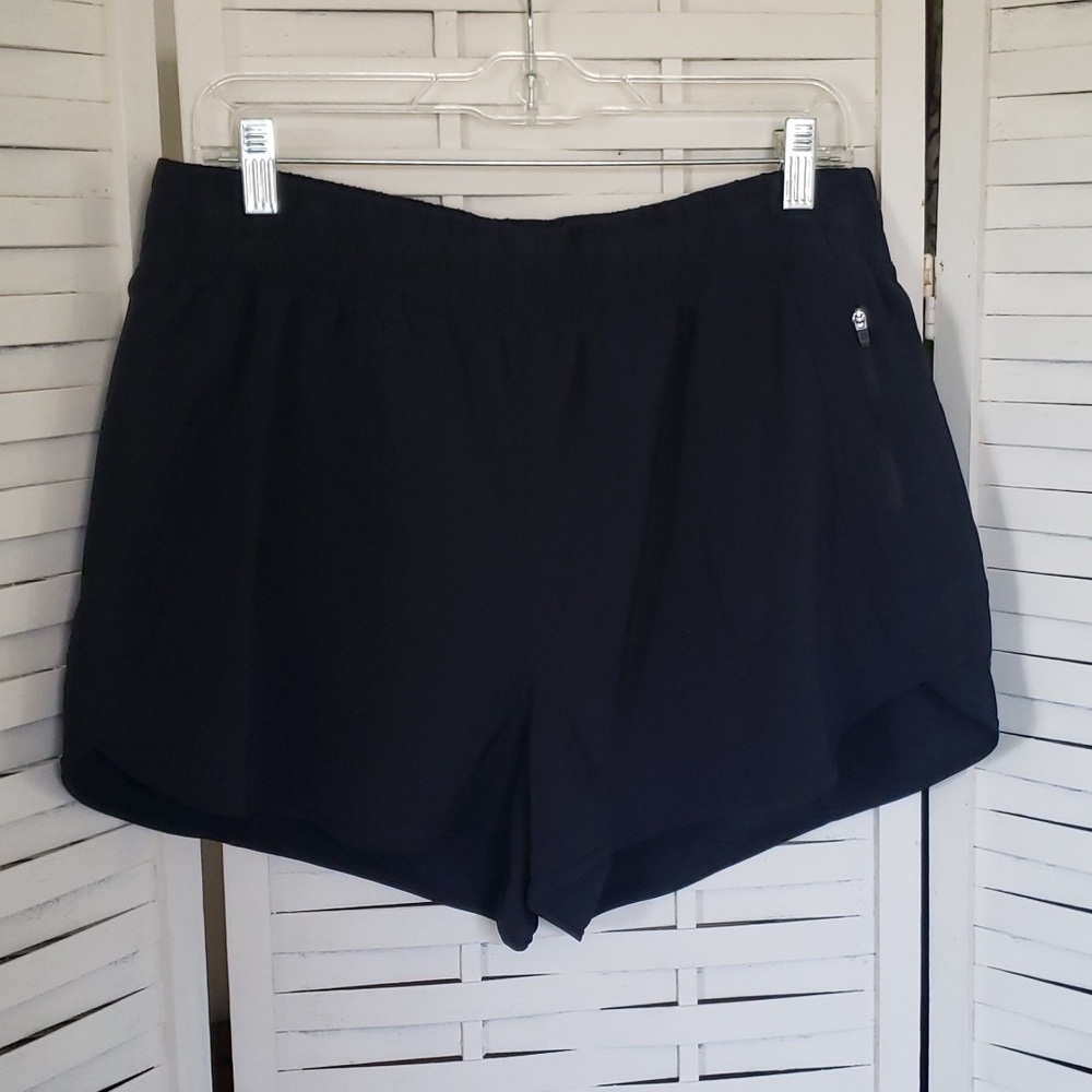 CRZ Yoga new black shorts with inner panti woman size 14